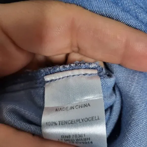 Elliott & Vine Blue Tiered Chambray Tencel Pearl Bell Sleeves Dress Size 3X - Picture 9 of 9